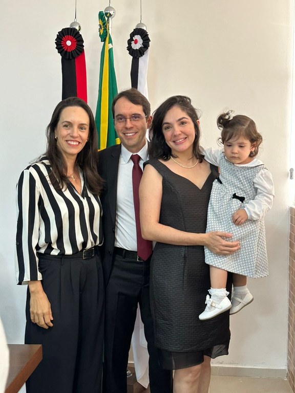 Posse Dr Flavio familia.jpg