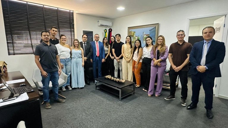 visita alunos direito.jpeg