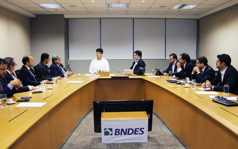 Reunião BNDS 1.jpeg