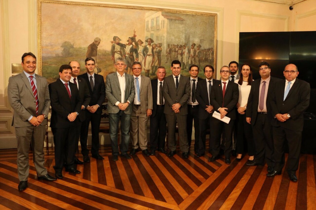 Procuradores participam de lançamento de edital para acordos de precatórios.jpg