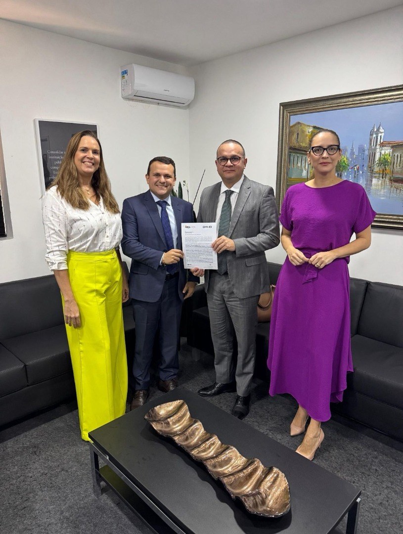 Representantes do IDAP apresentam Programação do 39º Congresso Brasileiro de Direito Administrativo ao Procurador-Geral da Paraíba