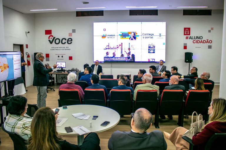 Reuniao TCE- 2.jpg