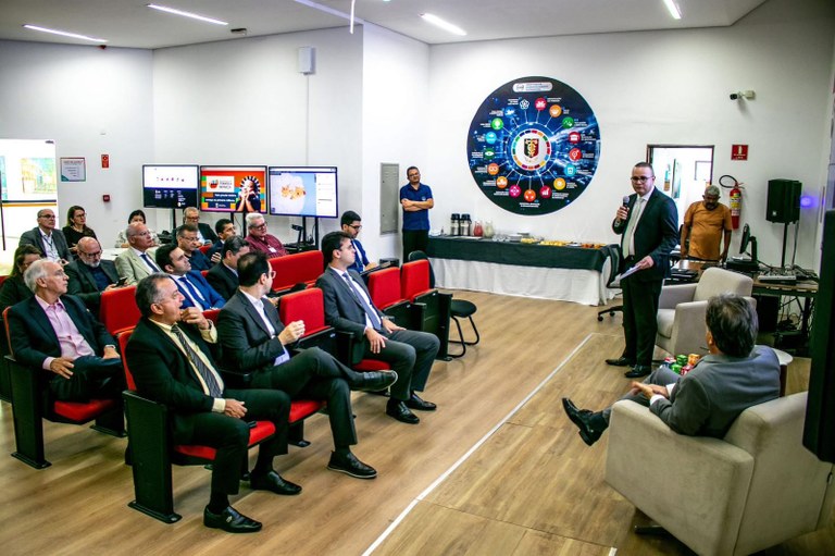 TCE Reuniao.jpg TCE Reuniao.jpg